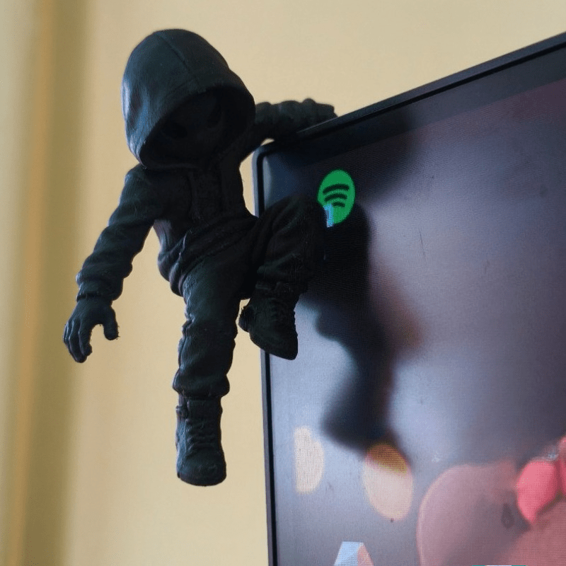 Climb Hoodie Alien Mini Statue - огляд і ціна Retro Gaming Gadgets